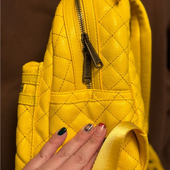 Loungefly Yellow Pineapple Backpack - Picture 4 of 6